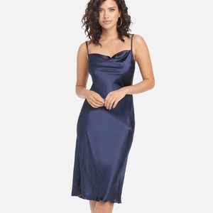 BEBE BNWT tag cowl neck midi slip dress 💙